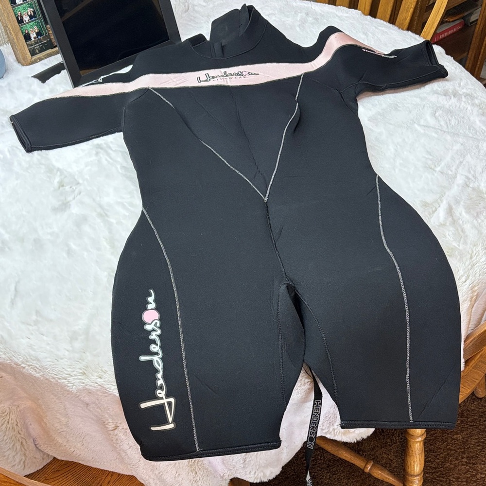 Black and Pink One Piece shorty Wetsuit
